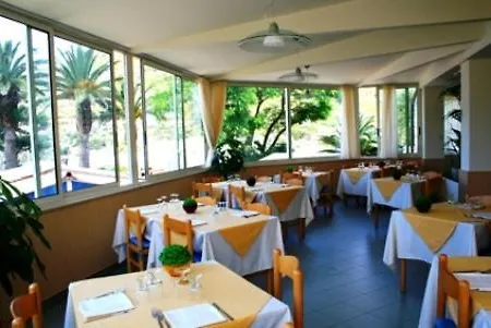 מלון Sporting Stella Maris 3*